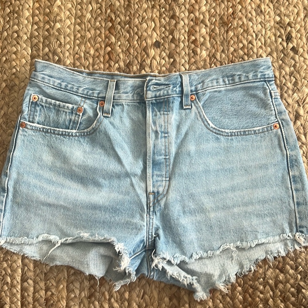 Levi’s 501 light wash jean shorts button fly hi rise